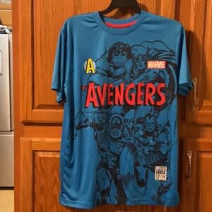 Marvel avengers t shirt size. 18/20 boys